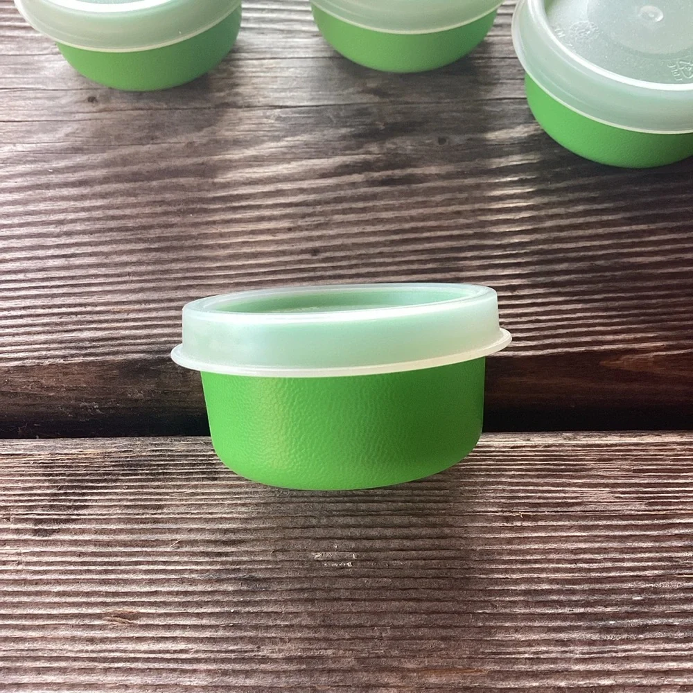 Tupperware Smidgets - set of 5 in green